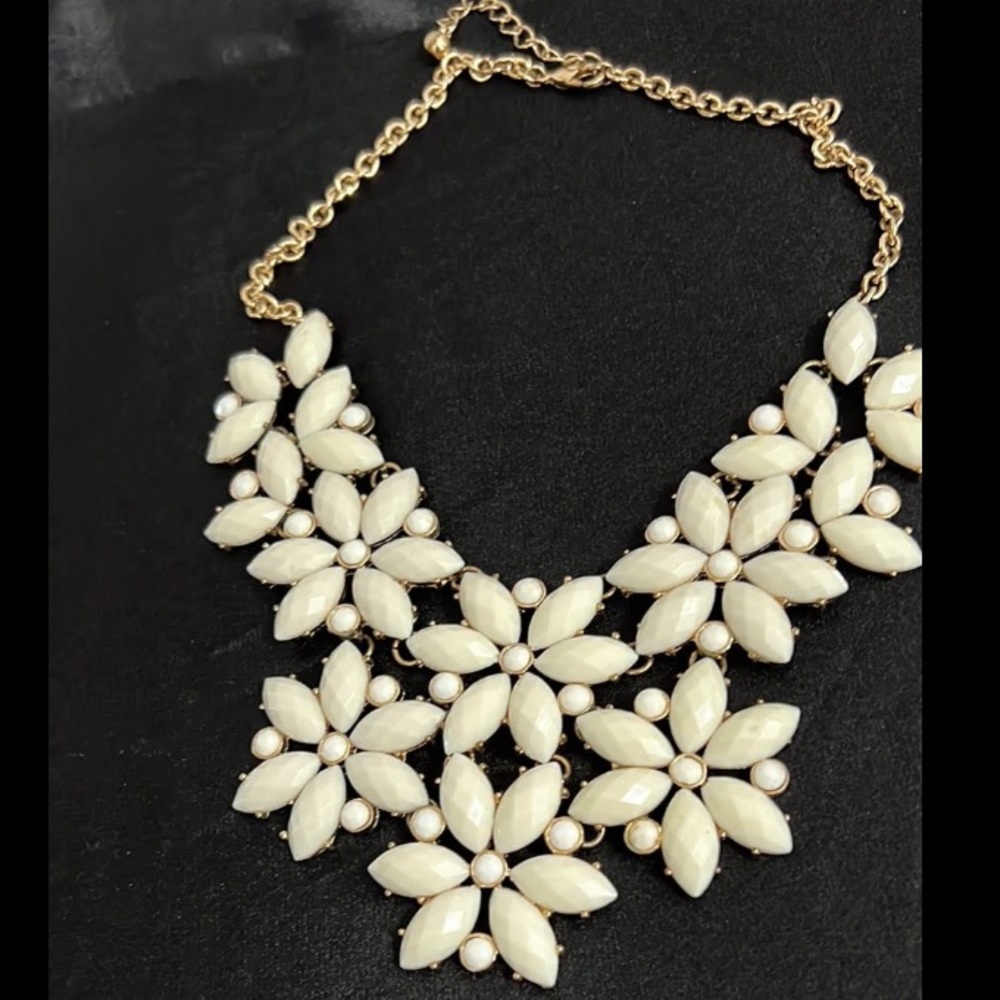 Off White Flower Statement Necklace